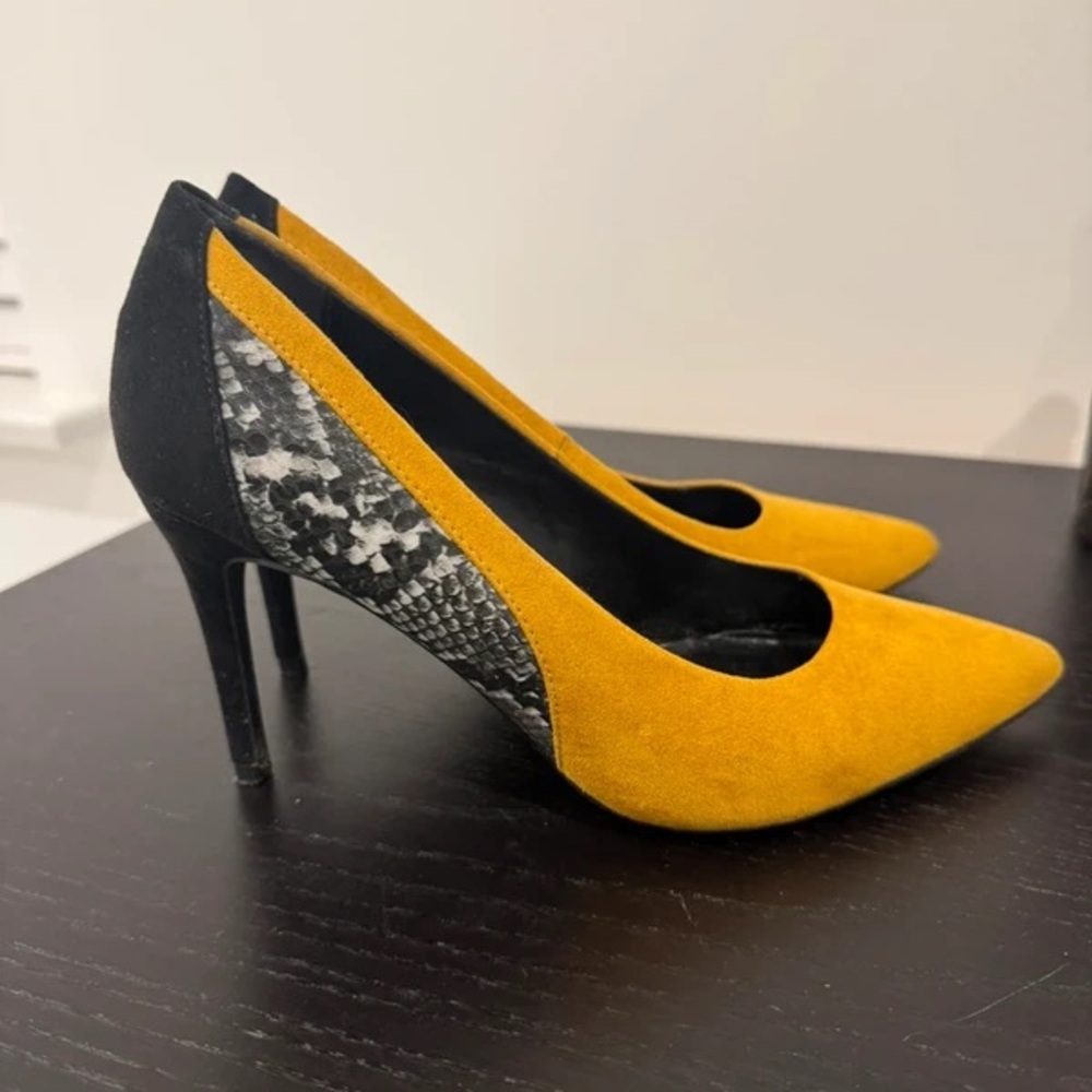 Chic Mustard and Black Stiletto Heels
